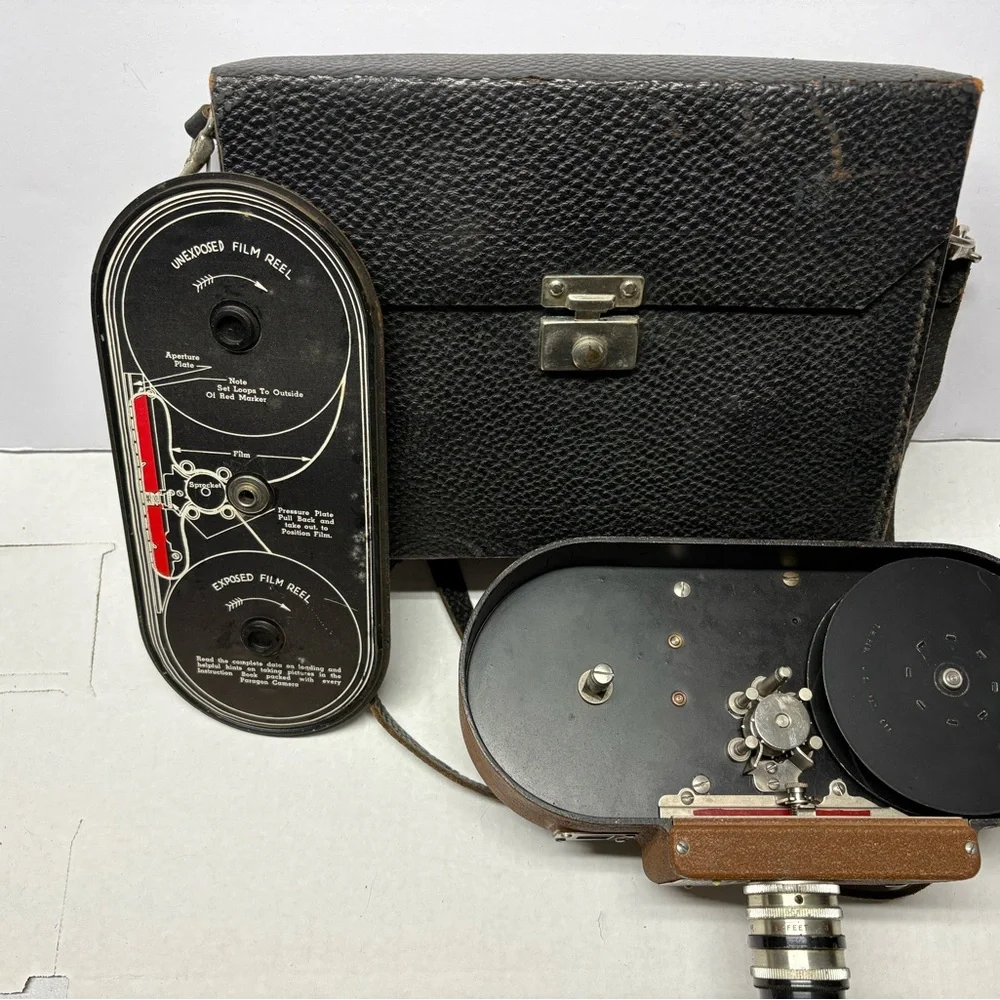 Vintage 16mm Movie Camera Paragon w/ Luxor Super Anastigmat F:1.5 focus 25mm USA